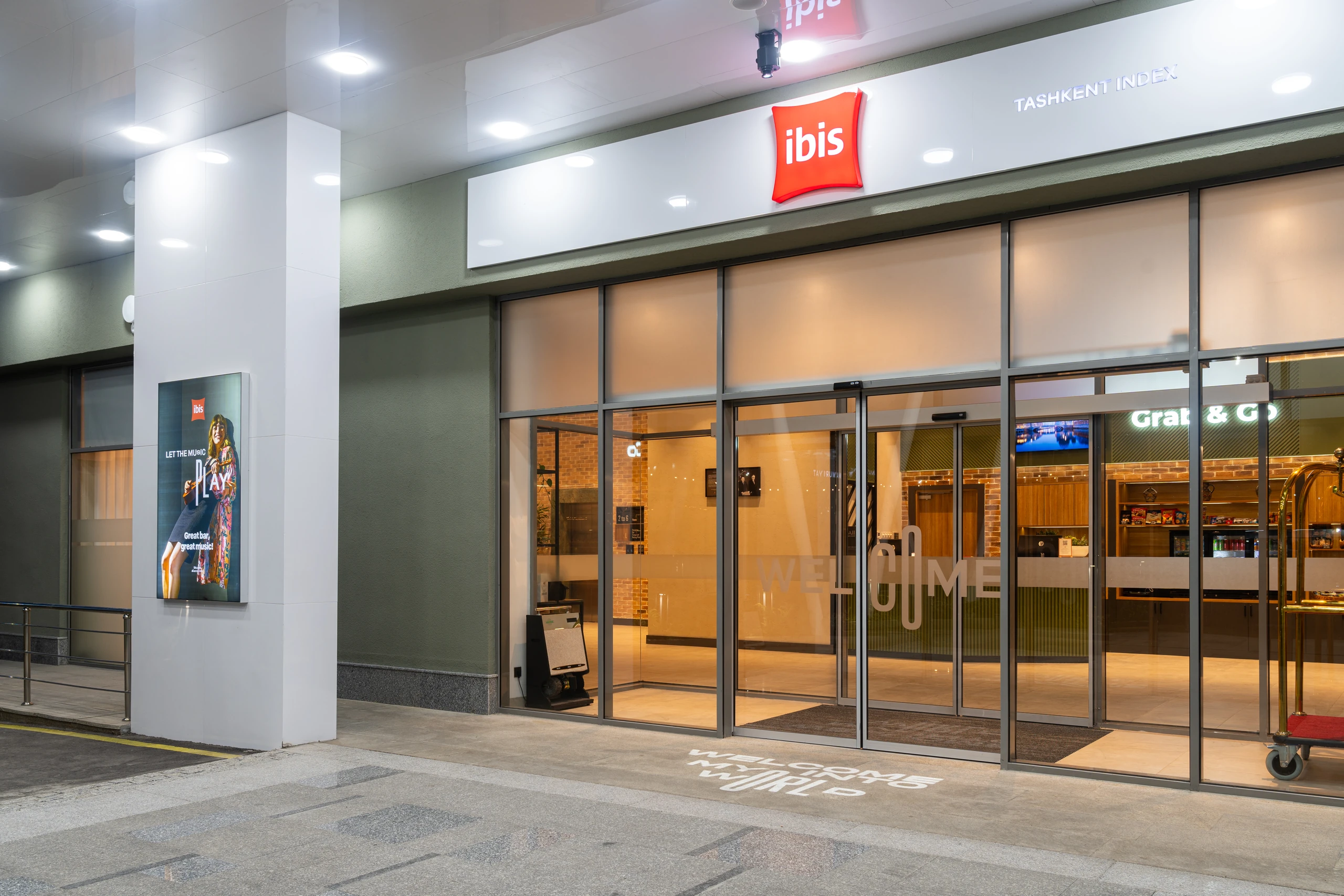 Ibis Hotel — view 2